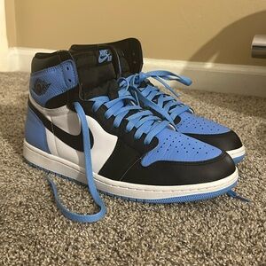 Used - Jordan 1 Retro High OG UNC Toe - Size: 11.5